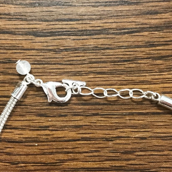 NWT Avon Cherished Memories Starter Bracelet - Picture 4 of 7